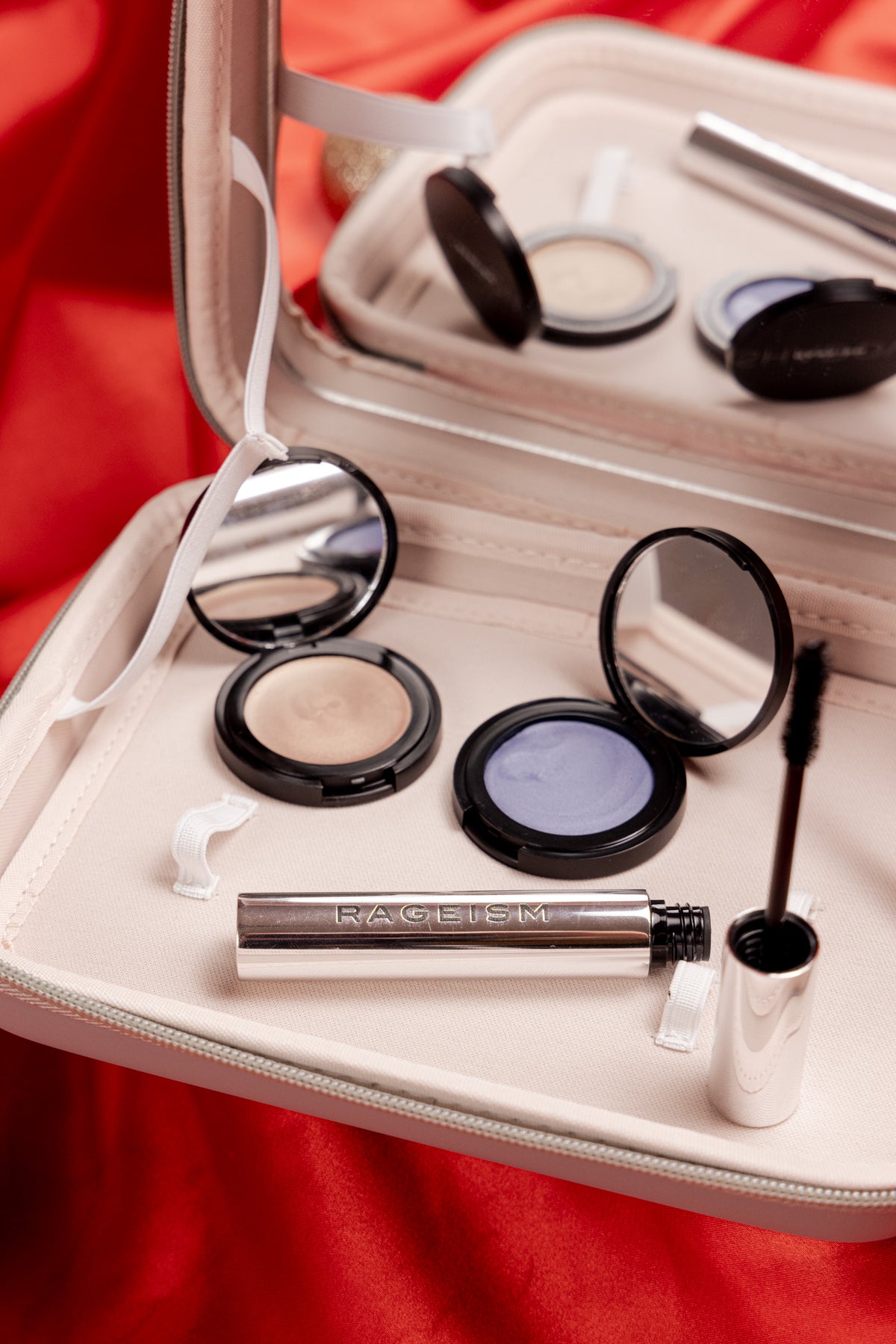 Merry and Beautiful Eyes kit
