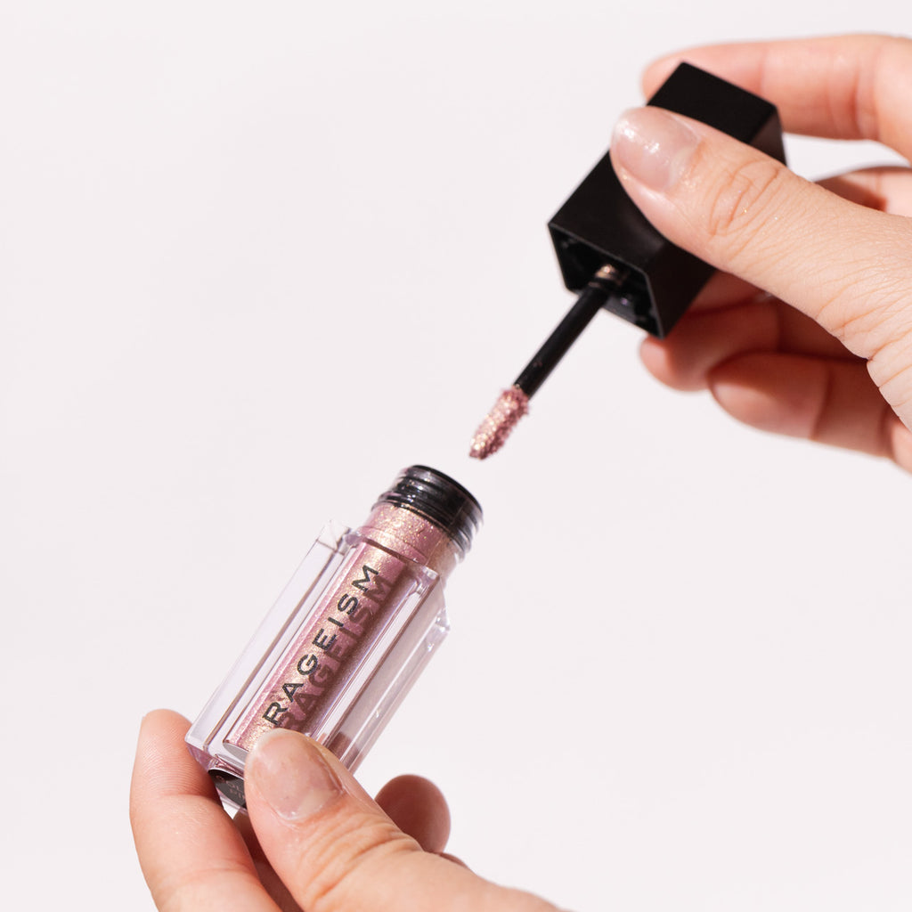 Liquid eyeshadow